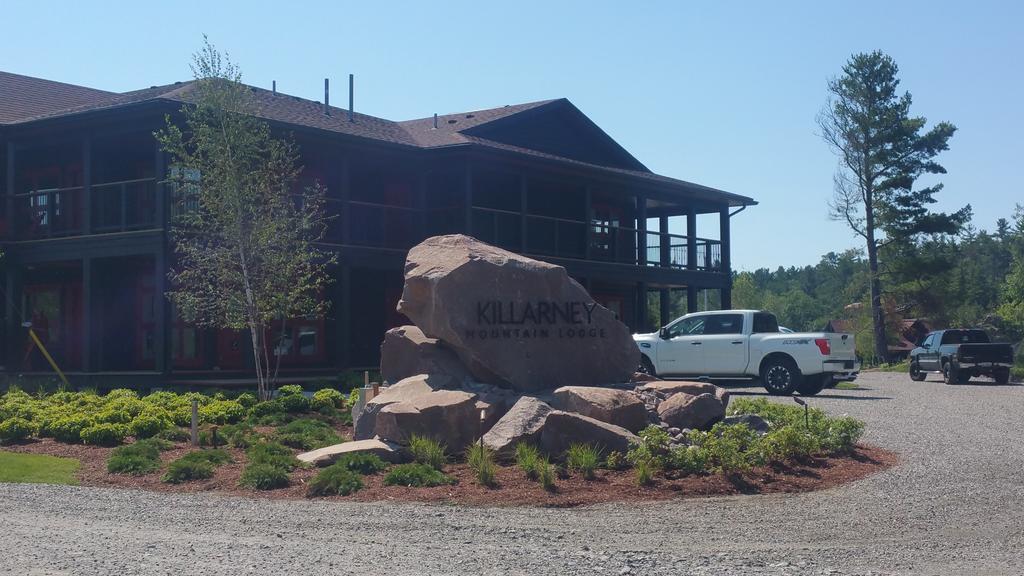 Killarney Mountain Lodge Ngoại thất bức ảnh