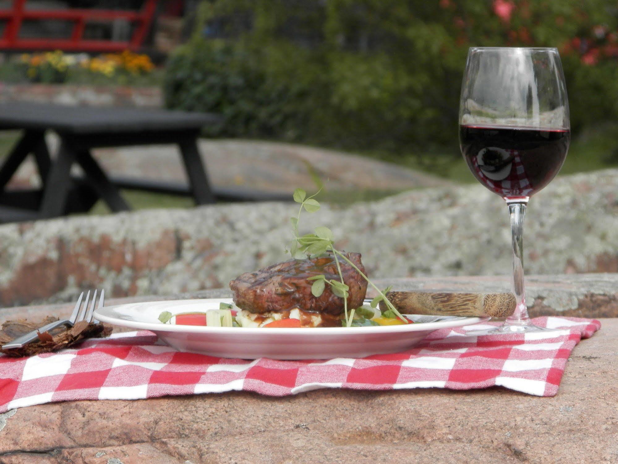 Killarney Mountain Lodge Ngoại thất bức ảnh