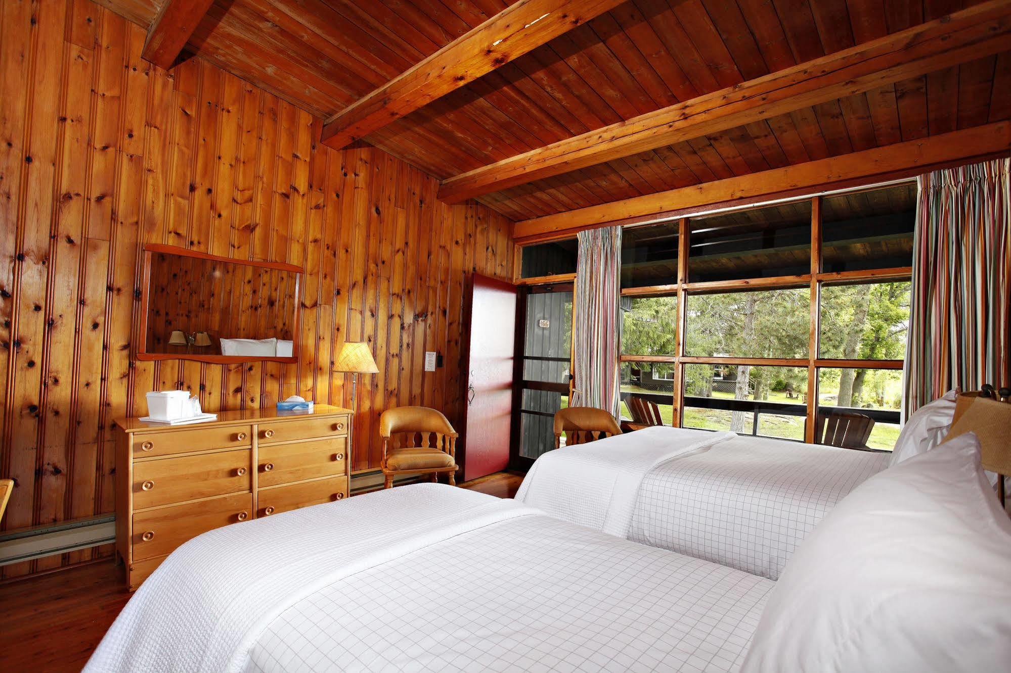 Killarney Mountain Lodge Ngoại thất bức ảnh