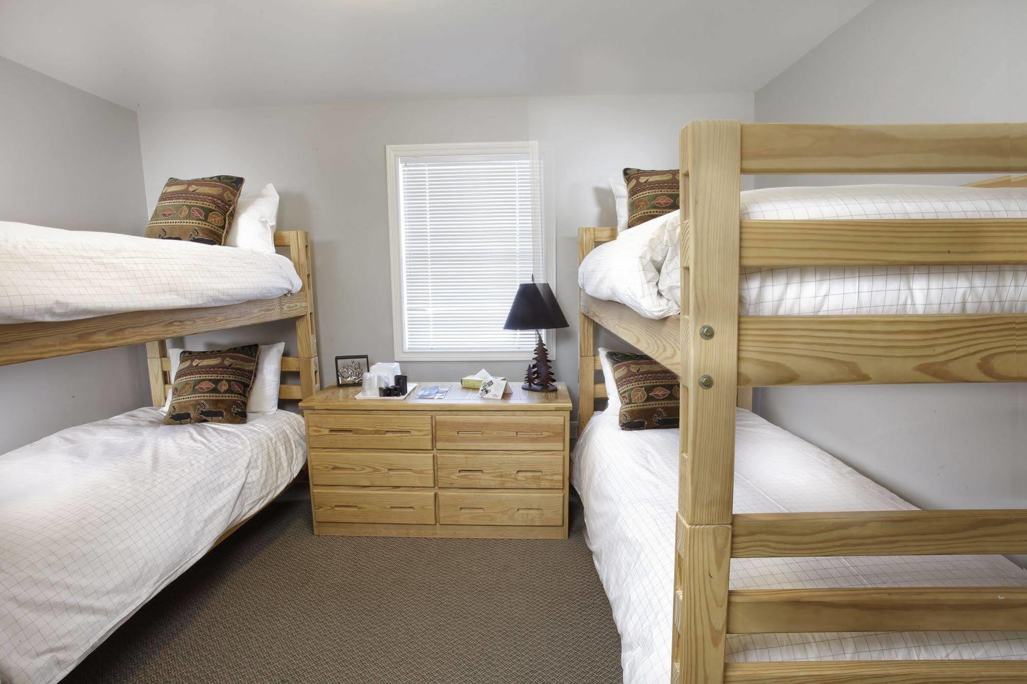 Killarney Mountain Lodge Ngoại thất bức ảnh