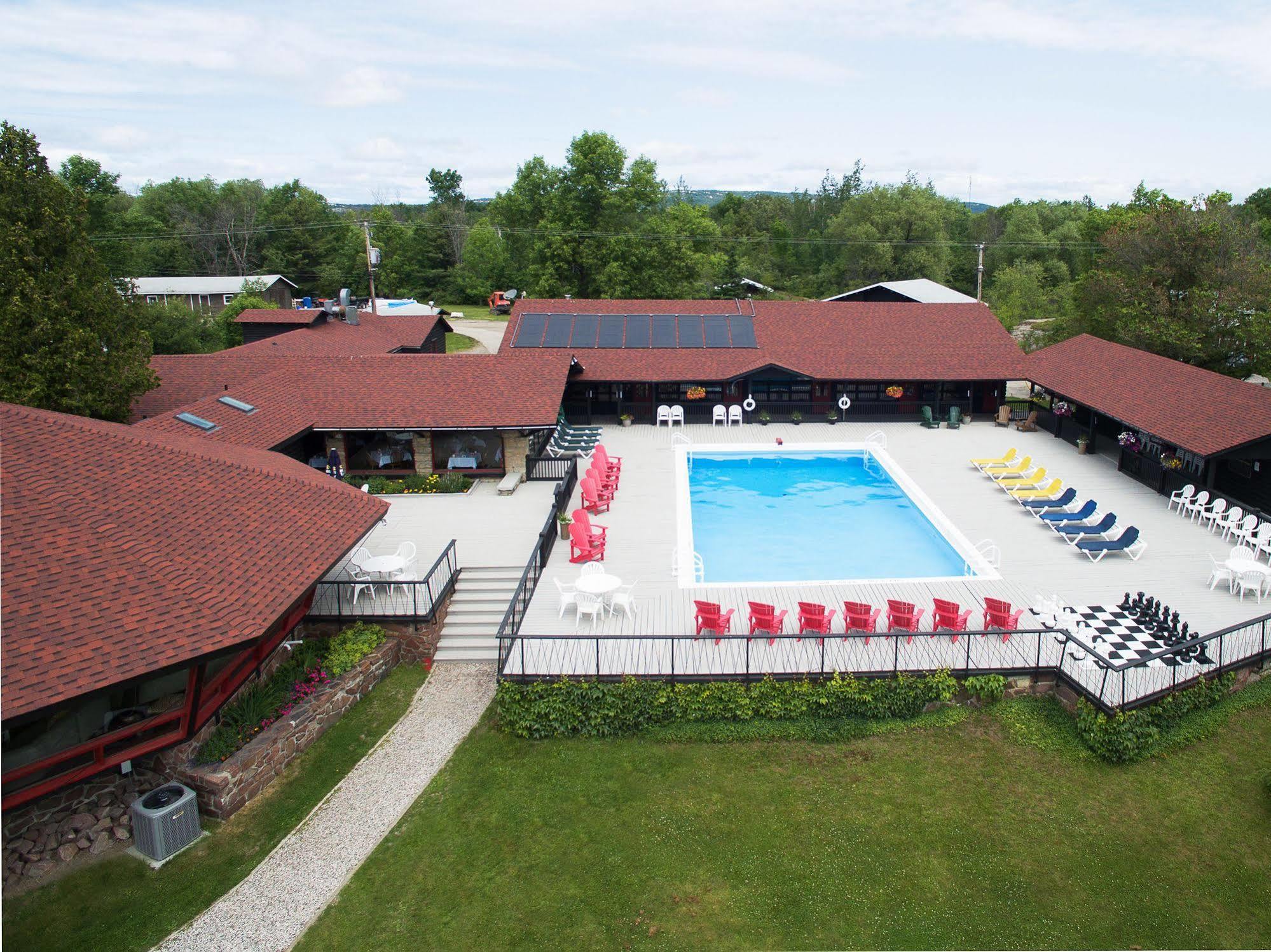 Killarney Mountain Lodge Ngoại thất bức ảnh